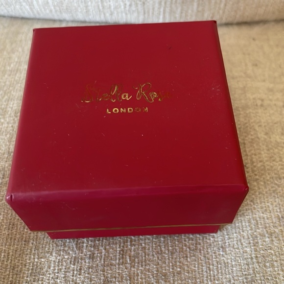 Earrings - Picture 3 of 3